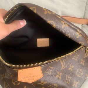 Louis Vuitton bum bag brand new have receipt wore once no creases